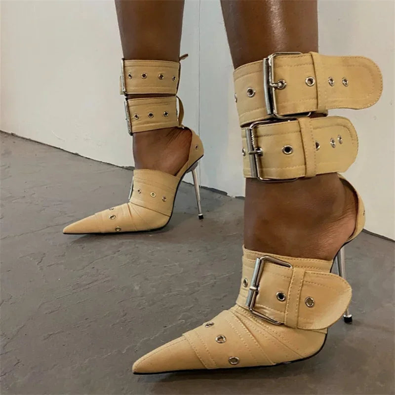 “Show Stoppin” Buckle Heel