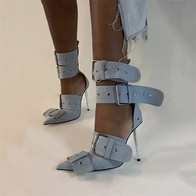 “Show Stoppin” Buckle Heel